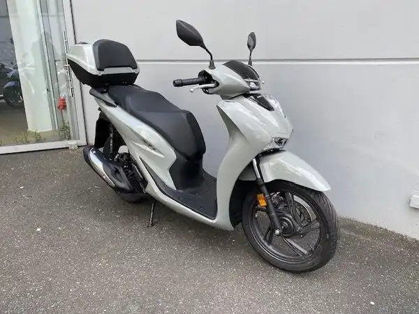 HONDA SH125i (4/5)