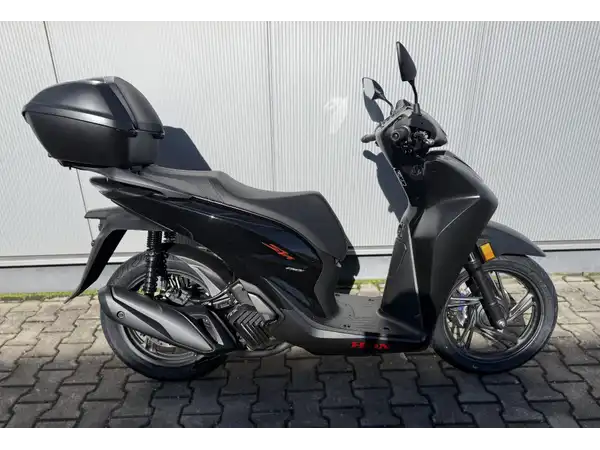 HONDA SH150i (4/7)