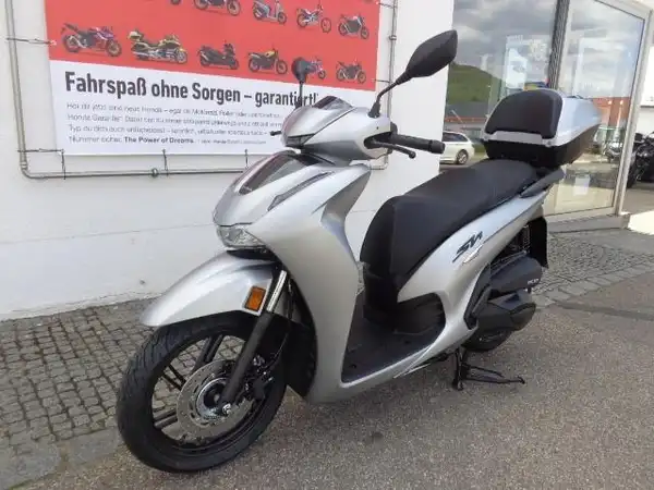 HONDA SH350i (2/7)