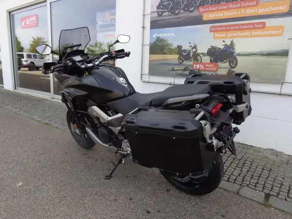 HONDA VFR800X Crossrunner (3/13)