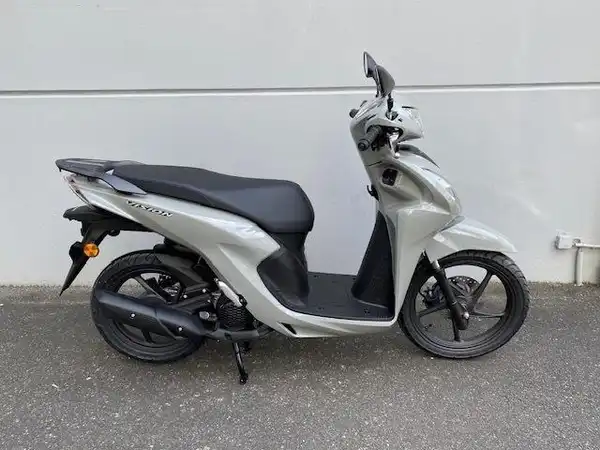 HONDA VISION 110 (2/5)