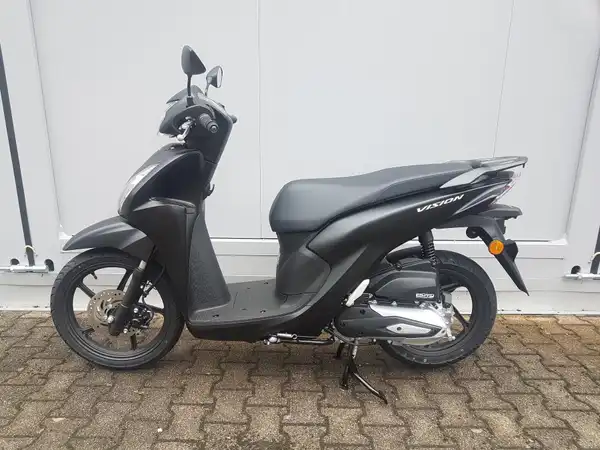HONDA VISION 110 (1/7)