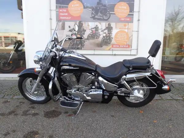 HONDA VTX 1300 (1/9)
