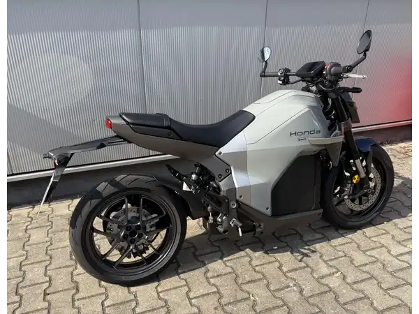 HONDA WN7 (6/7)