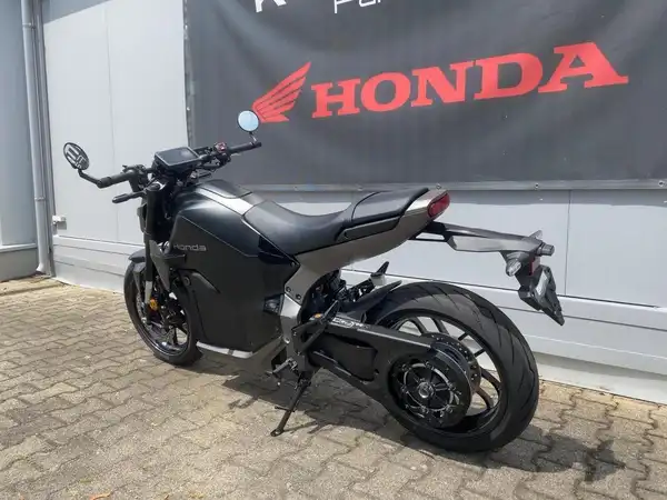 HONDA WN7 (3/7)