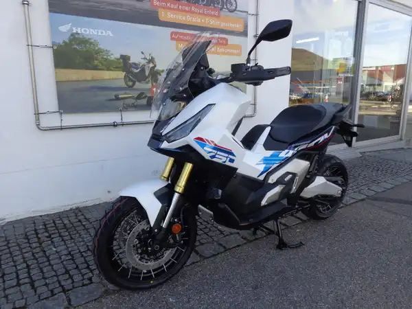 HONDA X-ADV (2/8)