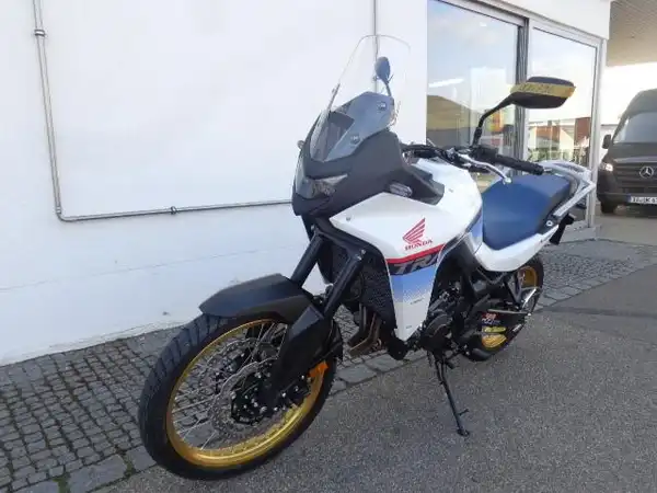 HONDA XL750 (2/7)