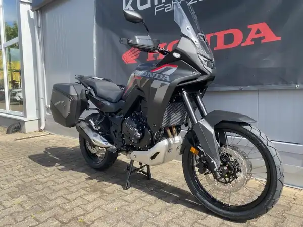 HONDA XL 750 TRANSALP (6/7)