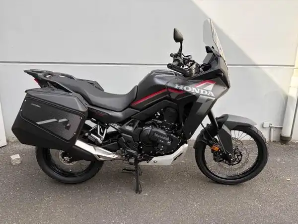 HONDA XL 750 TRANSALP (3/6)