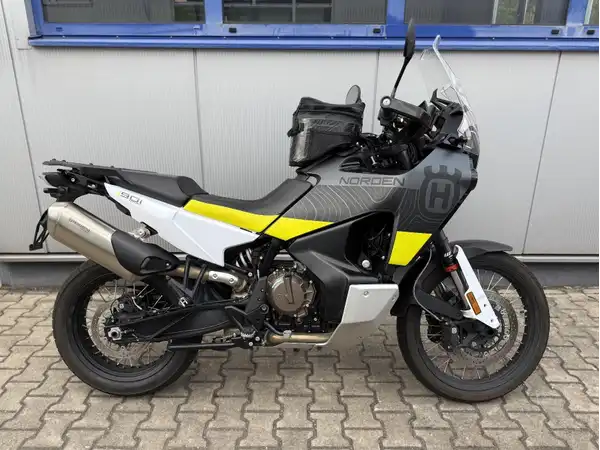 HUSQVARNA NORDEN 901 (4/7)