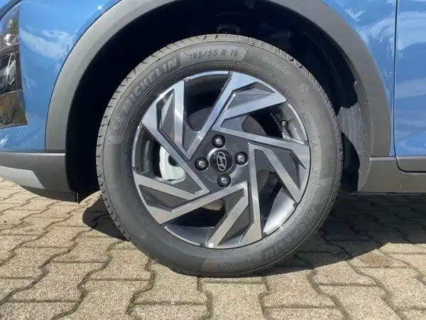 HYUNDAI BAYON TREND (7/15)