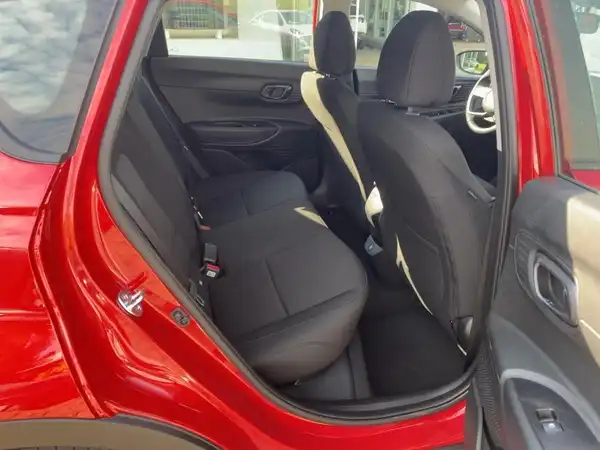 HYUNDAI BAYON TREND (12/15)