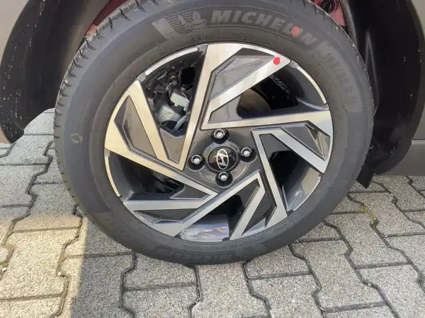 HYUNDAI BAYON TREND (7/15)