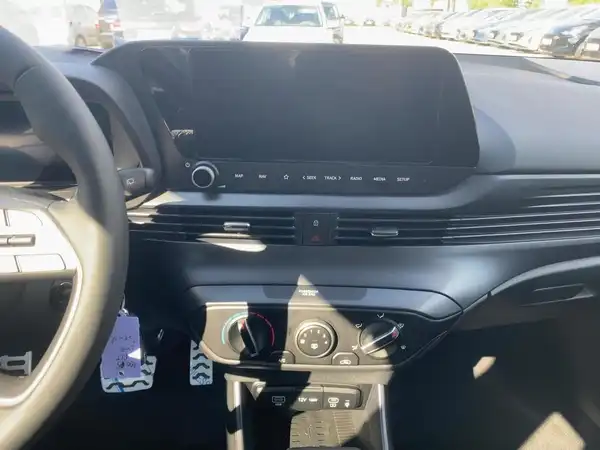 HYUNDAI BAYON TREND (10/15)