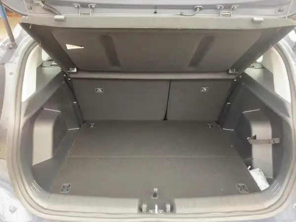 HYUNDAI BAYON TREND (13/15)