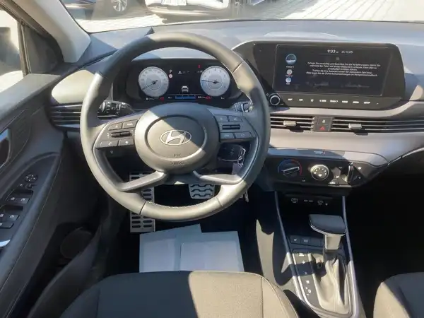 HYUNDAI BAYON TREND (8/14)