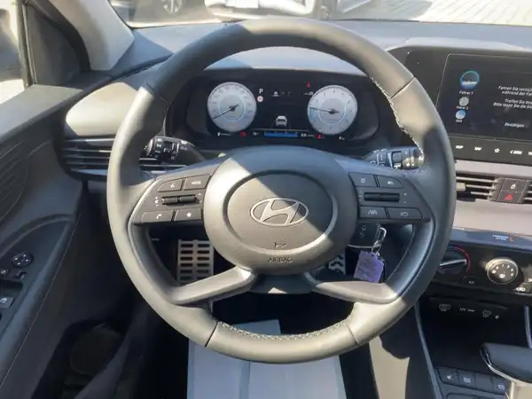 HYUNDAI BAYON TREND (9/14)