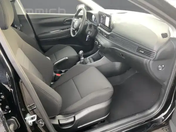 HYUNDAI BAYON TREND (11/15)