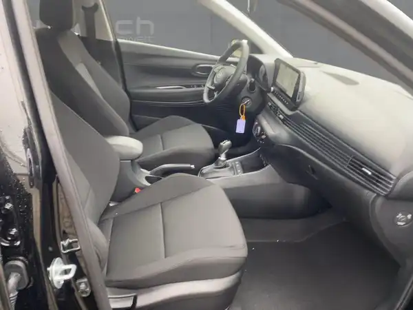 HYUNDAI BAYON TREND (11/15)