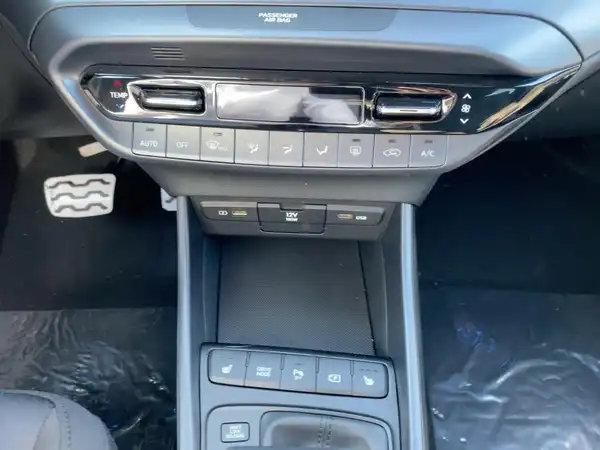 HYUNDAI BAYON (14/15)