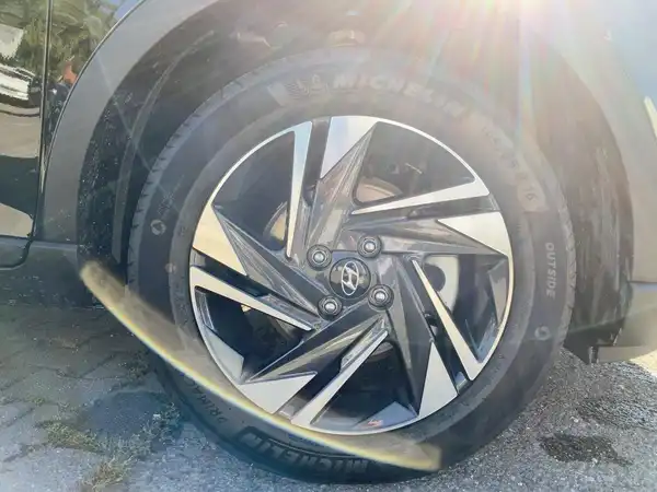 HYUNDAI BAYON (7/15)