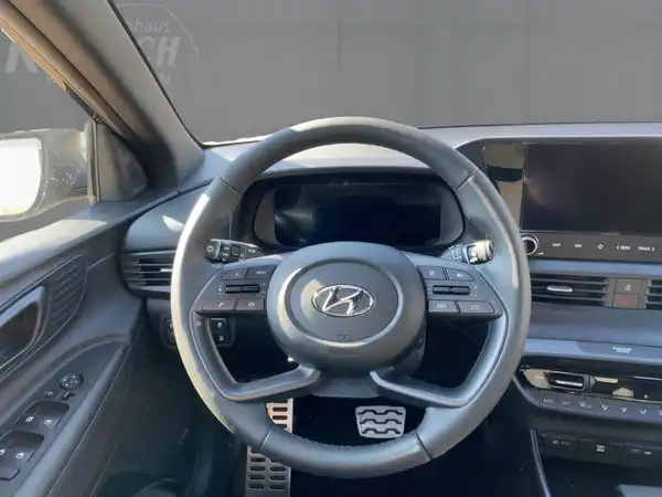 HYUNDAI BAYON (9/15)