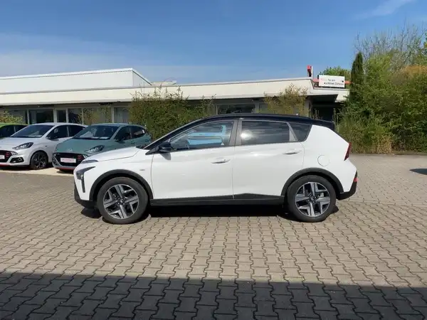 HYUNDAI BAYON TREND (6/15)