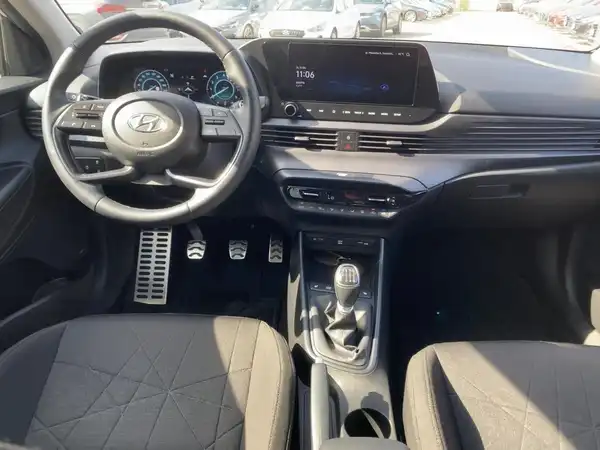 HYUNDAI BAYON TREND (8/15)
