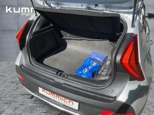 HYUNDAI BAYON (13/15)