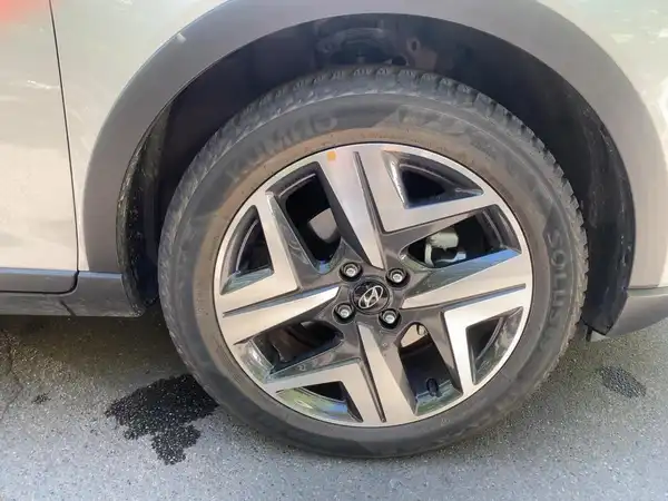 HYUNDAI BAYON (7/15)