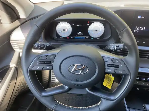 HYUNDAI BAYON (9/15)
