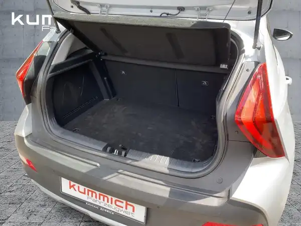 HYUNDAI BAYON (13/15)