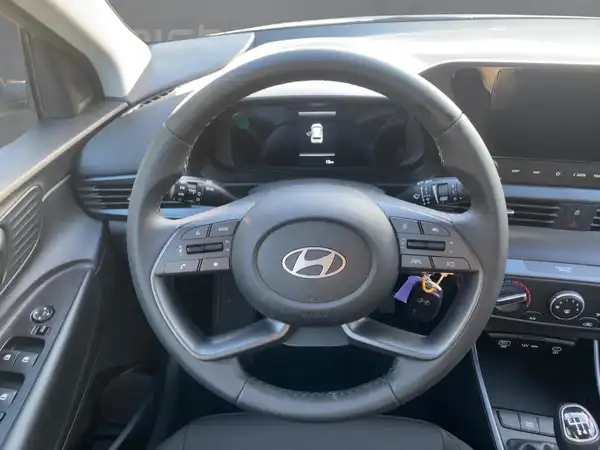 HYUNDAI BAYON SELECT (9/15)