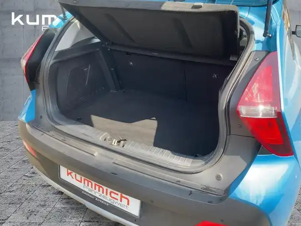 HYUNDAI BAYON TREND (13/15)