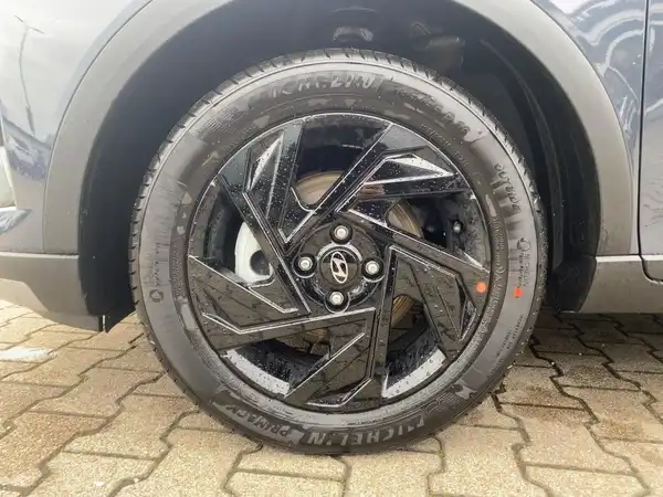 HYUNDAI BAYON (7/15)