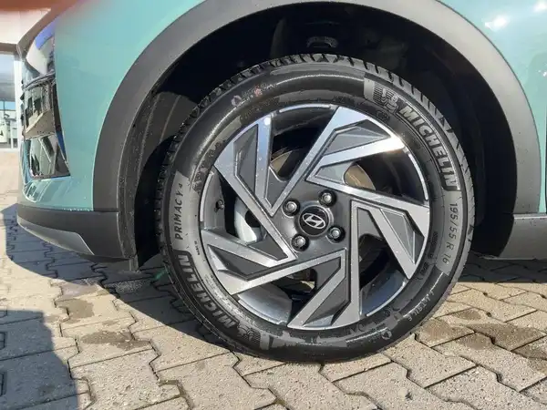 HYUNDAI BAYON TREND (7/15)