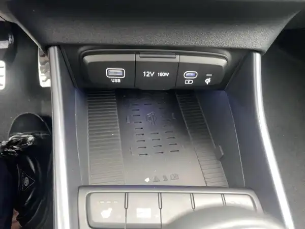 HYUNDAI BAYON TREND (14/15)