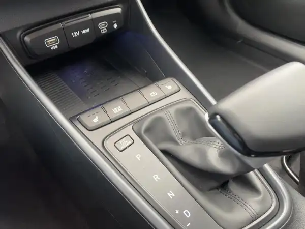 HYUNDAI BAYON TREND (14/15)