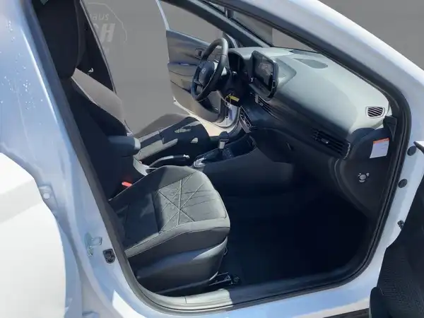 HYUNDAI BAYON (11/15)