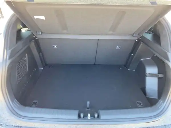 HYUNDAI BAYON (13/15)