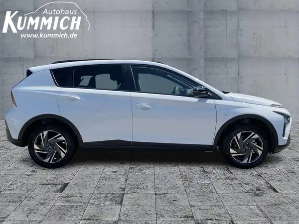 HYUNDAI BAYON (3/15)