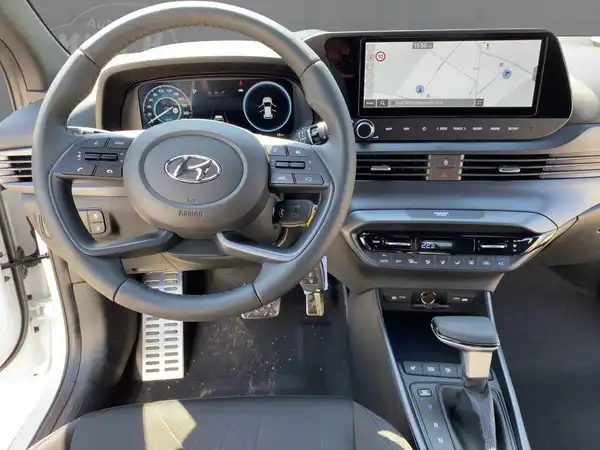 HYUNDAI BAYON (8/15)