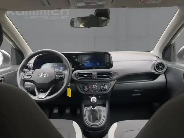 HYUNDAI I10 (8/15)