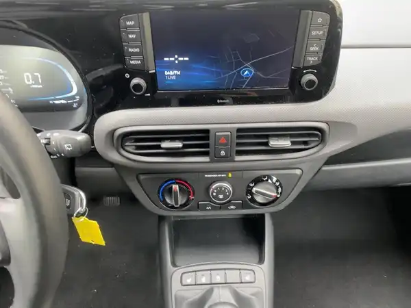 HYUNDAI I10 (10/15)