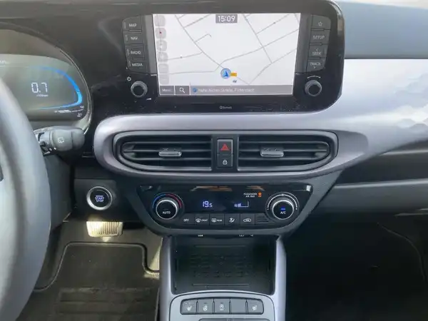 HYUNDAI I10 (10/15)