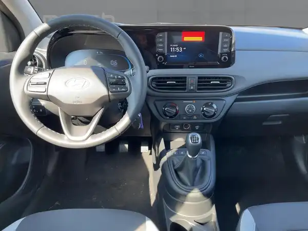 HYUNDAI I10 (8/15)