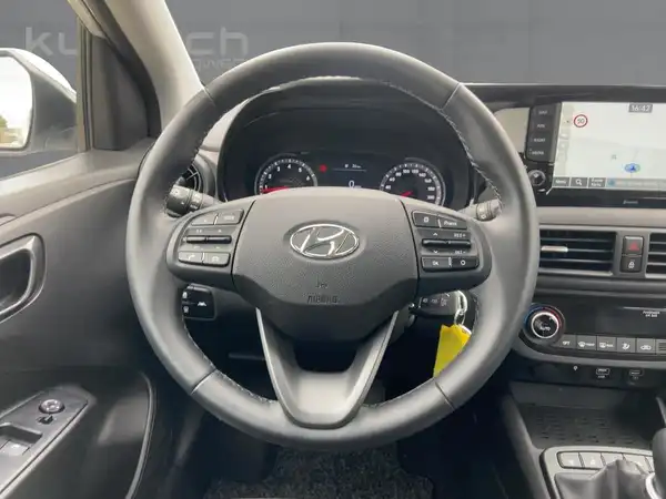 HYUNDAI I10 (9/15)