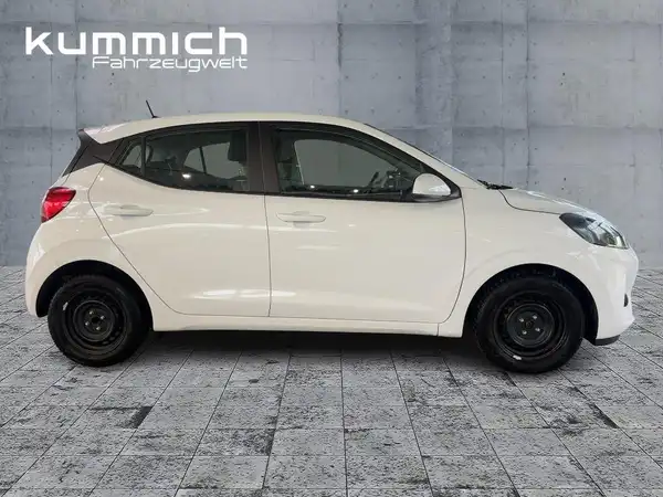 HYUNDAI I10 (3/15)