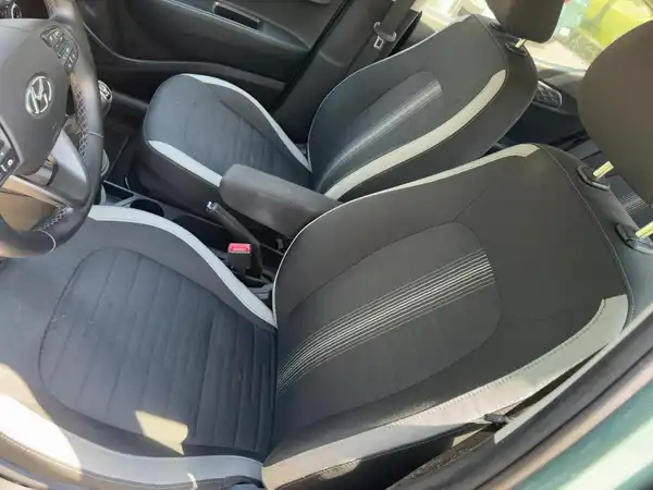 HYUNDAI I10 (11/14)
