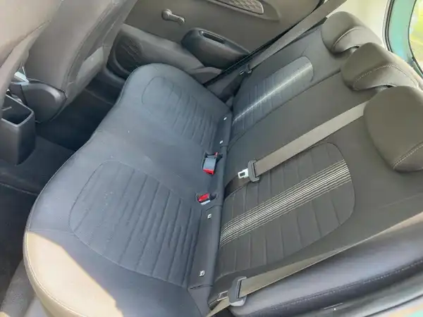 HYUNDAI I10 (12/14)